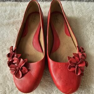 B.O.C. Born Women's Floral Leather Slip On Ballet Flats  10 Deep Pink‎ Round Toe